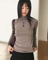 Soku Basic Layered Long-Sleeved Turtleneck T-Shirt