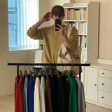 CLASSIC ROUND KNIT