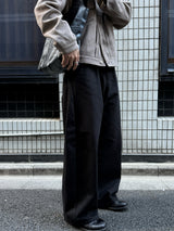 Node raw fabric curve denim pants