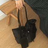 クートンヴィンテージジェムストーンサテンパッド入りショルダーバッグ