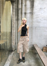 zip-up sleeveless