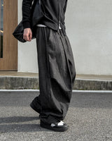Howt Over Curved Denim Pants