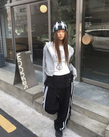 Powder crop hood jumper