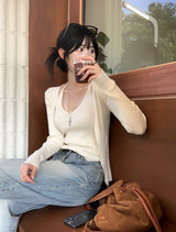 [BELLIDE MADE] スリムフィットホルターネックカーディガンセットアップ