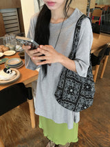 Veilk Paisley Shoulder Bag
