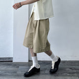 Pleated Silhouette Knee-Length Shorts