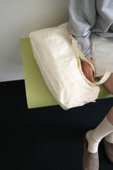 standard duffle bag (cream yellow)