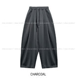Plain two-pin tuck balloon training pants