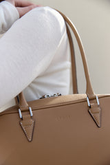 ブローチバッグ BROWN