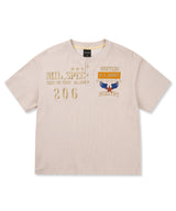 ミリタリーエンブレムヘンリーネッククロップドTシャツ - ベージュ