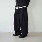 stripe curved wide slacks