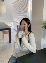 ポルペンフリルラウンドロングスリーブTシャツ