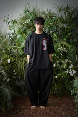 ペイズリー柄カットアウト 1/2 Tシャツ (Black)