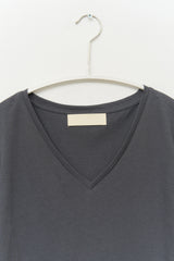 (W) Loading V-neck Top