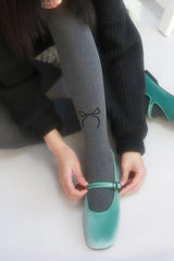 ribbon point gray tights