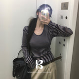マロンUネックリブストライプTシャツ