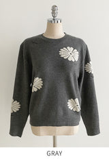 Elu Boucle Flower Lettering Embroidery Knit