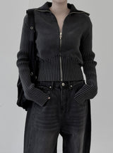 Hard high-neck washed knit zip-up
