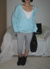  Unisex Basic Loose-Fit Zip-Up Hoodie for Transitional Seasons