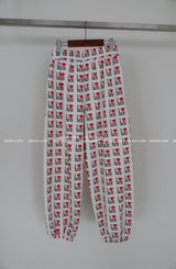 I love lettering jogger pants