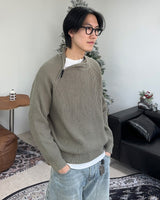 Rubed diagonal zip-up knit