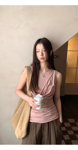ヌードピンクシャーリングスリーブレスTシャツ