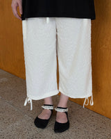 Rosette Embo Pants (2colors)