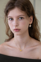 Gold heart point drop chain necklace
