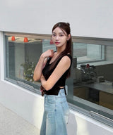 Back Ribbon Sleveless Knit_black [brooch set]