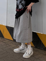 one-pocket lettering bermuda pants