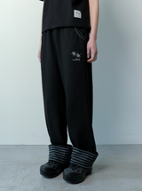 CELLING SET UP STRIPE POINT SWEAT PANTS