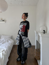 Land semi-crop over short sleeves