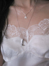 Click heart boot necklace