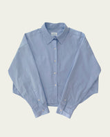a loosefit cropped shirt, sky blue