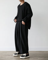 BSTUDIOS_30's LOOSE NECK TEE