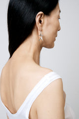 LONELY STAR EARRING