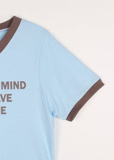 V LETTERING CROP TEE