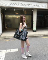 Big eyelet bag