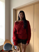Red gradation off-balance shoulder knitwear