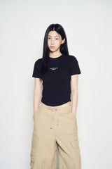 25SS ベーシック ロゴ ヘムライン クロップ ショートスリーブ Tシャツ ブラック