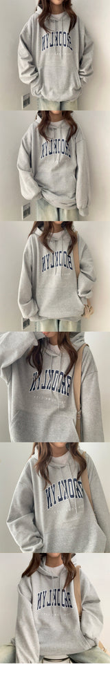 Mulnew lettering oversized napping hoodie