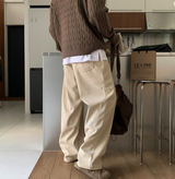 ヨギス ワイドフィット シングルタック コーデュロイパンツ