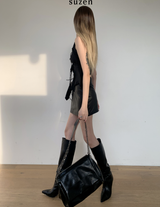 Pearl Square Chain Bag.