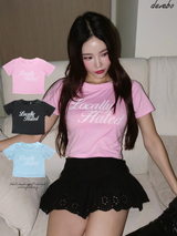 Short-sleeved cropped T-shirt with coloring lettering