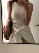 Muse Stretchy Ribbed Round Neck Sleeveless / 4 Colors