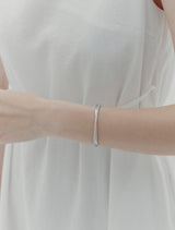 26SS★ [Premium Plating] Essence AB Twist Pave Bangle