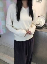 グリルーズフィットVネックウールニット（8c）