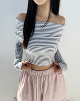 KOREAN MADE💝HIGH QUALITY💝 ストライプオフショルダーロングスリーブTシャツ