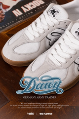 ジョイントネームレトロジャーマントレーニングシューズ - WHITE