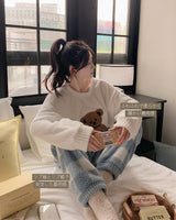 Sweatshirt & Pants Pajama Set